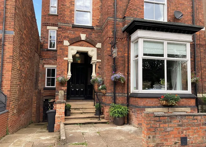 The Old Lodge Guest House Lincoln