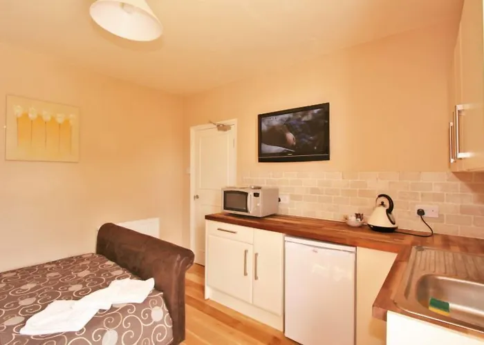Central Studios 87 Tennyson Road Cheltenham