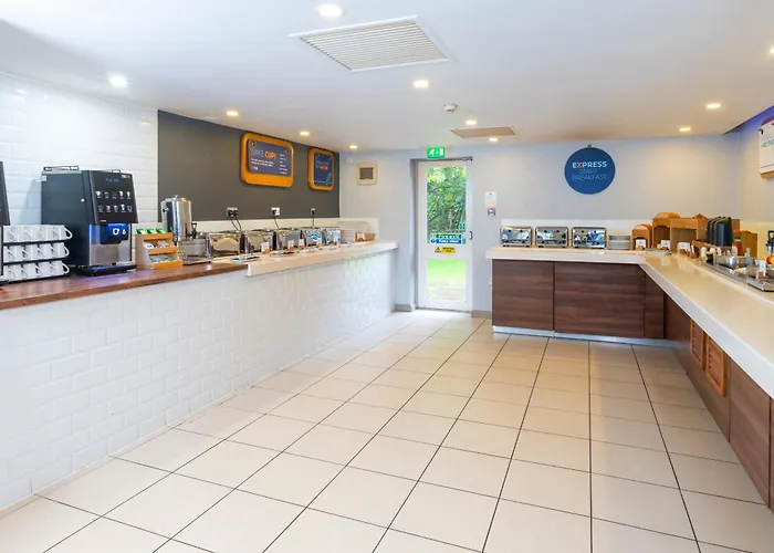 Holiday Inn Express Warwick - Stratford-Upon-Avon By Ihg