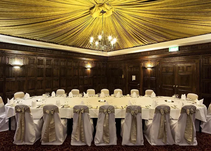 Mercure York Fairfield Manor Hotel