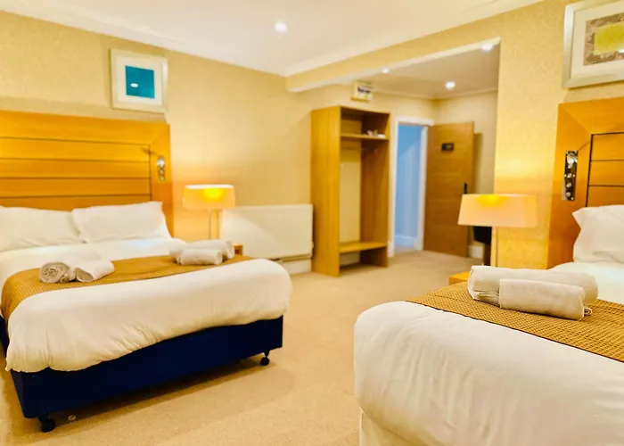 Crown Hotel - Stone, Near Stoke-On-Trent By Oyo