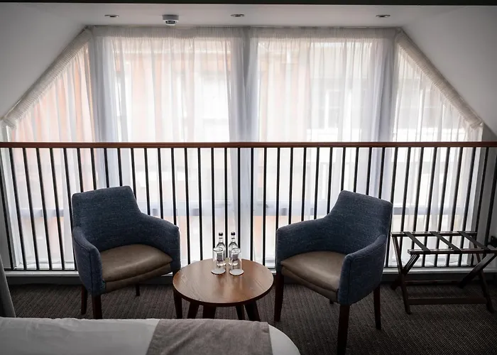 Leven (Fife) Hotels