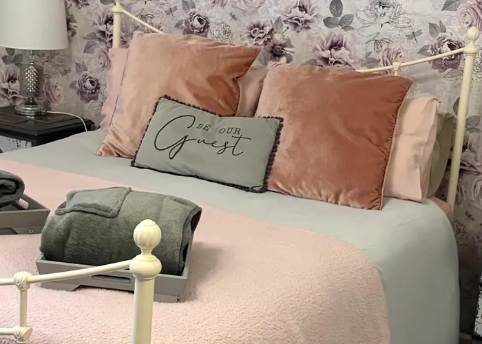The Dairyman Suite Moreton 