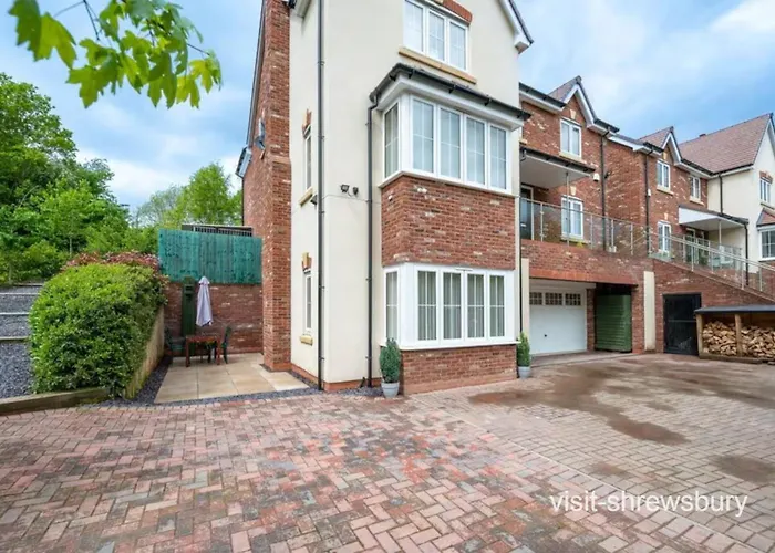 Personal En-suite Shrewsbury