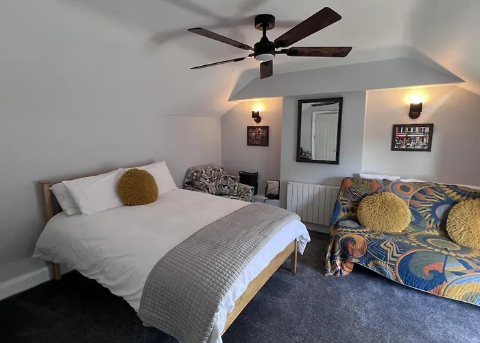 Hooper'S Sandy Beach Guest Rooms Swansea