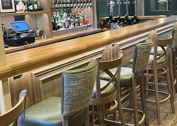 Lisbellaw Hotels