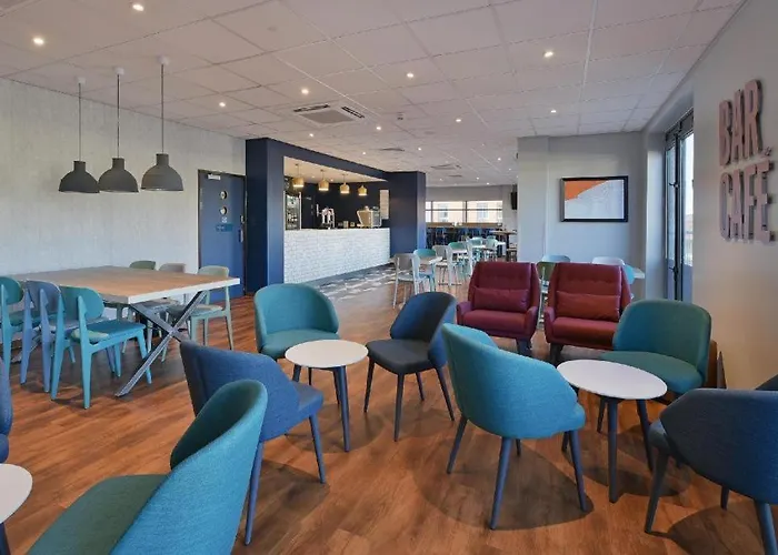 Travelodge Camberley Central