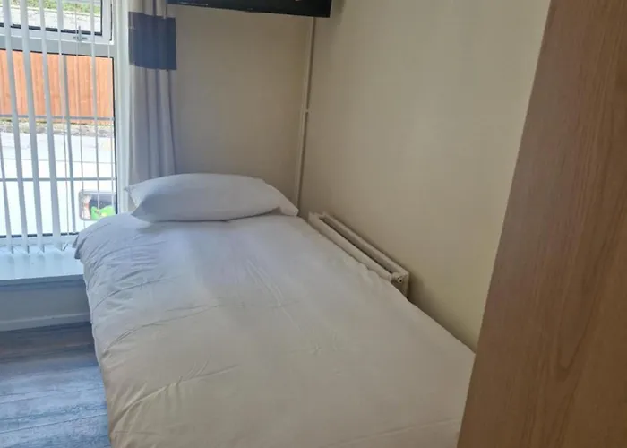 Ystradgynlais Hotels