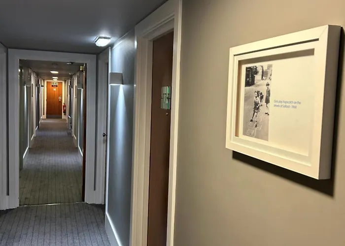 Hello Hotel Swinton 