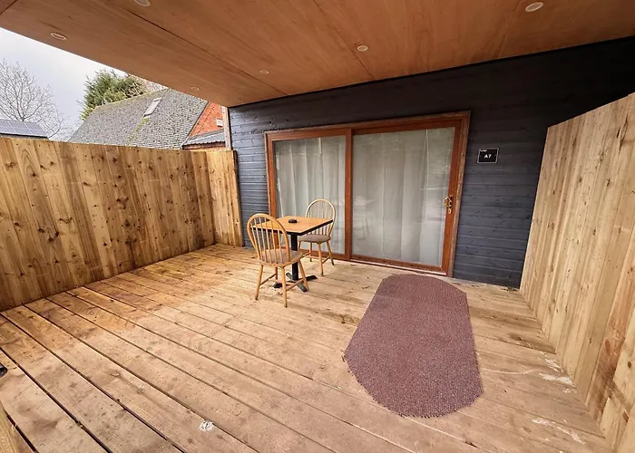 The Waterfront Lodges Bedworth