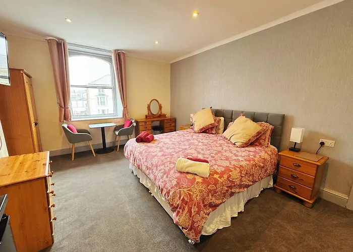 Bed and Breakfast White Court Llandudno