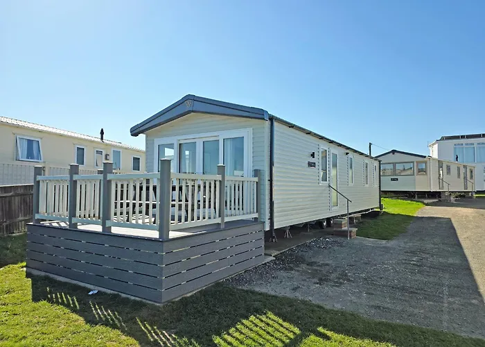 Castaways Beach Resort Bacton 