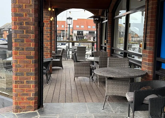 Hythe (Hampshire) Hotels