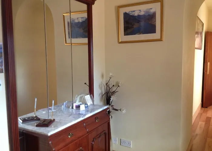 Whitehouse Guest House Stirling