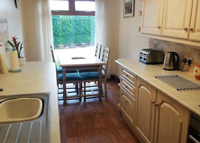 Private Highfields Cottage Peterborough