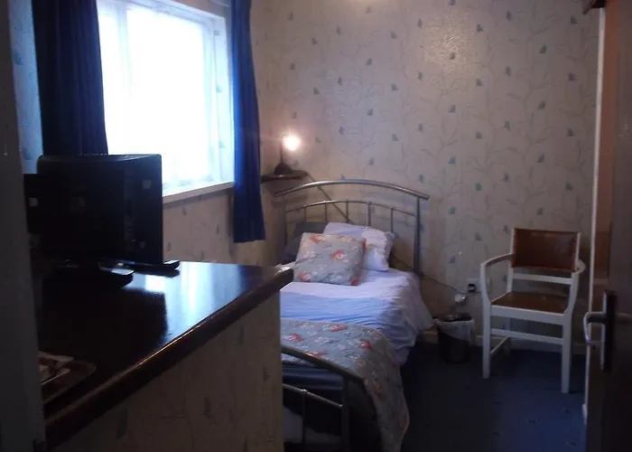 Tremains Guest House Bridgend 