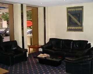 An Nur Hotel London