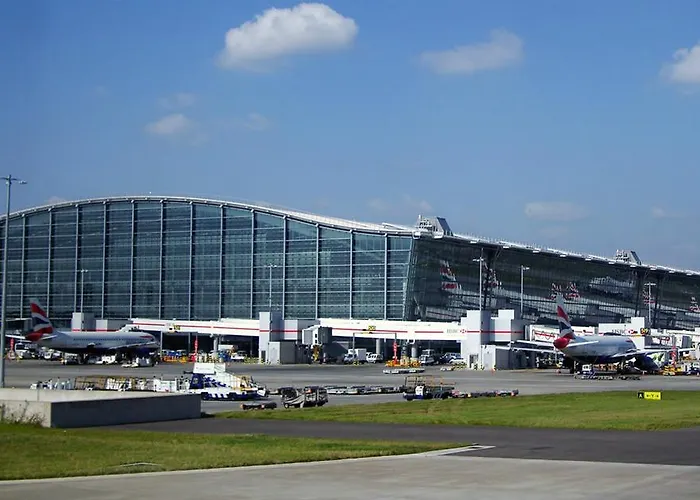 Heathrow Lodge Ltd Hayes 