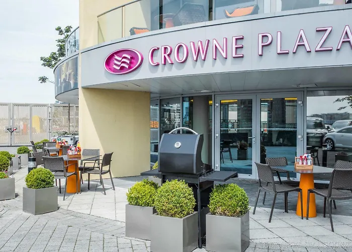 Crowne Plaza London Battersea Hotel