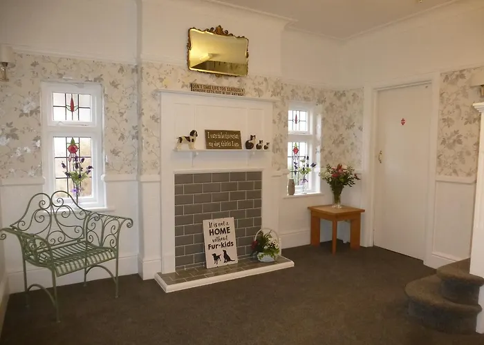 The Kenmore Guest House Llandudno