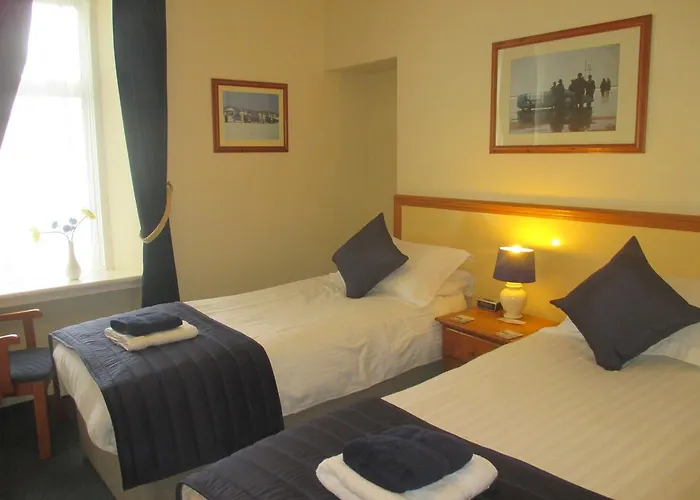 Caledonia Guest House Plymouth