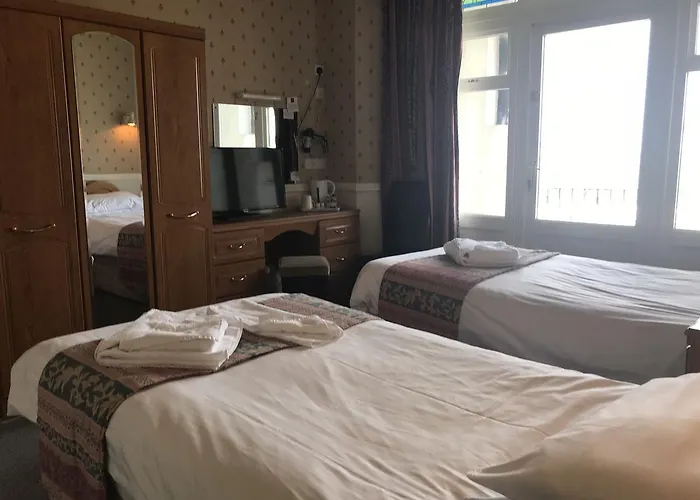 Cliffdene Hotel New Quay