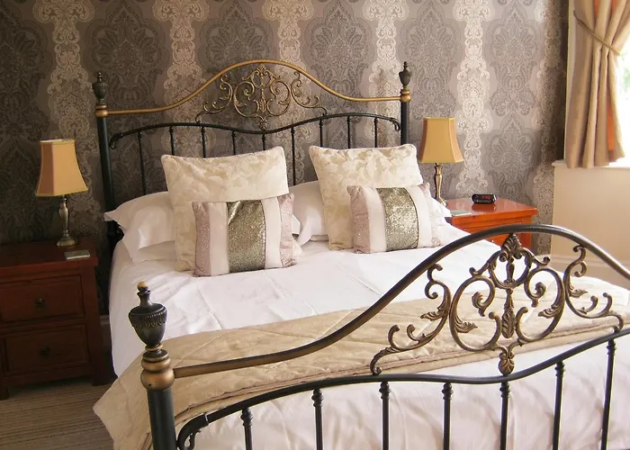 Autumn Leaves Guest House Whitby