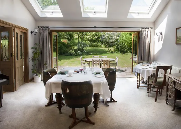 Larkrise Cottage Bed And Breakfast Wilmcote