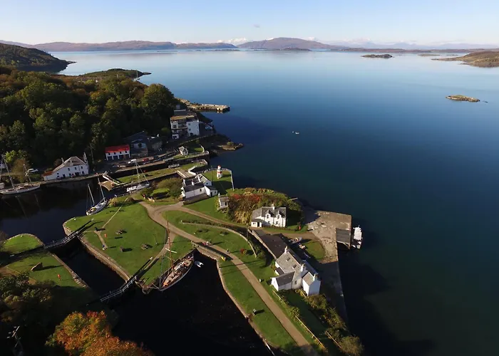 Crinan Hotels