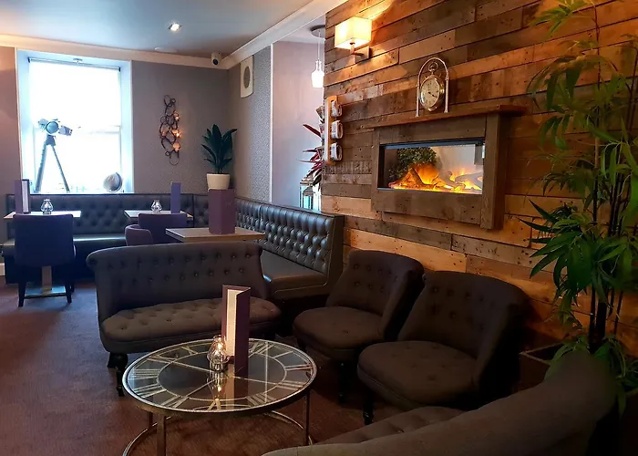Mauchline Hotels
