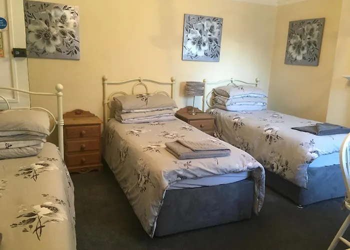 Oak Tree Guest House Farnborough 