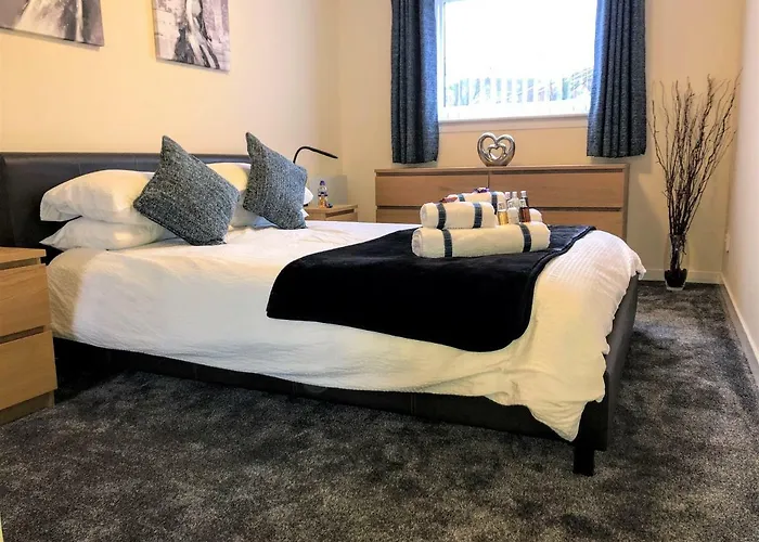 Castle Gait, Paisley Apartment