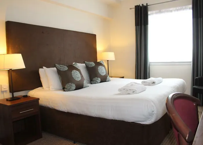 Cairn Hotel Bathgate