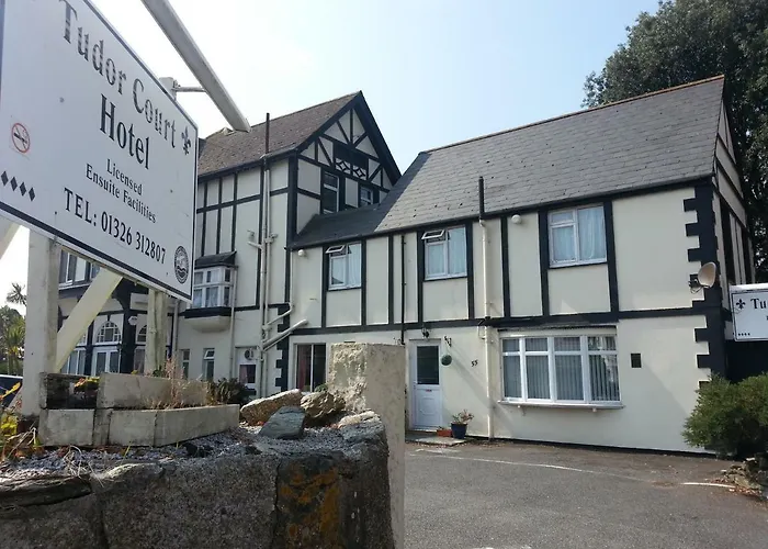 Tudor Court Guest House Falmouth
