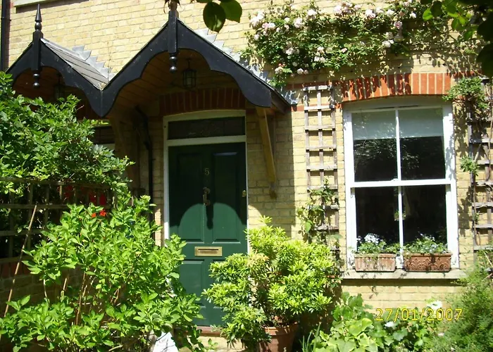 Teddington Hotels