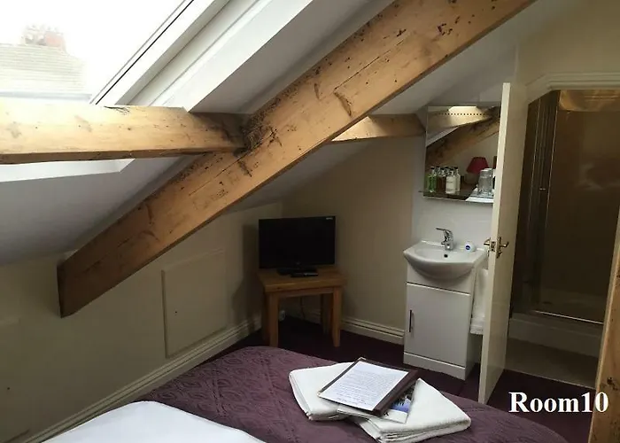 The Arches Guest House Whitby