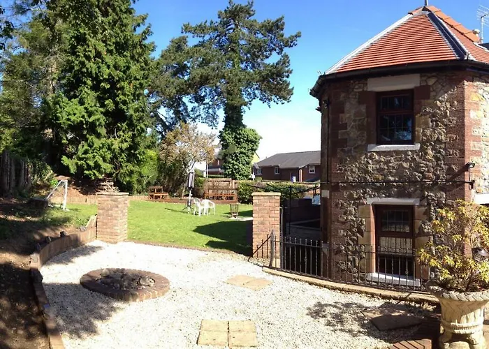 Ty Mynydd Lodge Cardiff