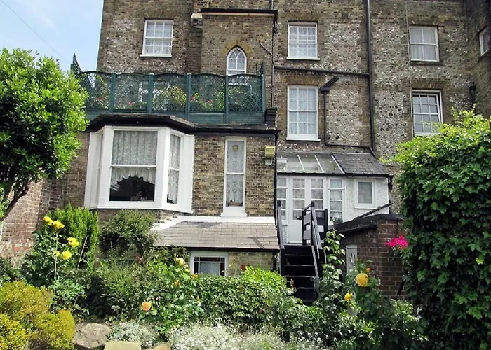 Number One Guesthouse Dover