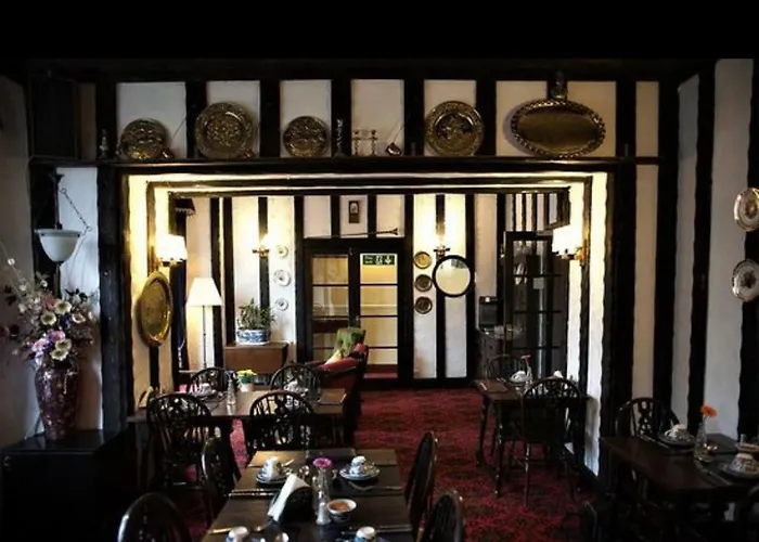 Hamilton Court Hotel Chester