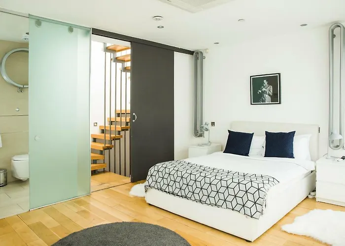 The Holborn Lights - Modern 3Bdr Home With Rooftop Terrace & Garage Londres