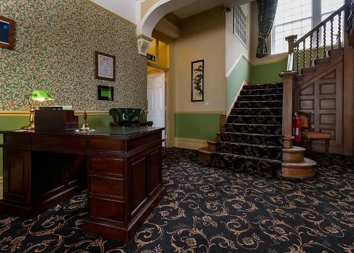 Crown Lodge Harlech