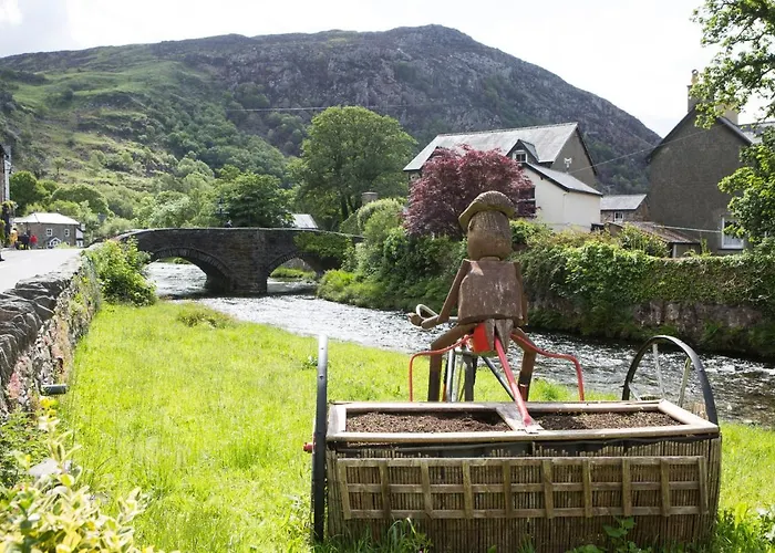 Saracens Head Hotel Beddgelert