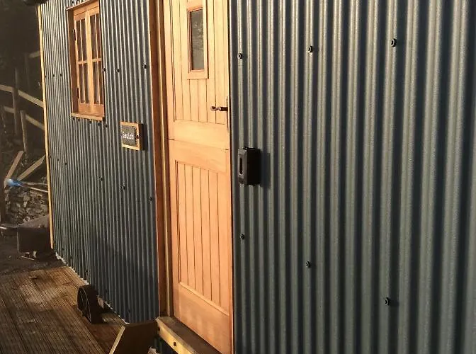 Llangollen Shepherds Huts