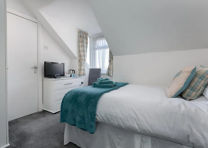 The Beechcliffe Hotel - Over 35'S Only Blackpool
