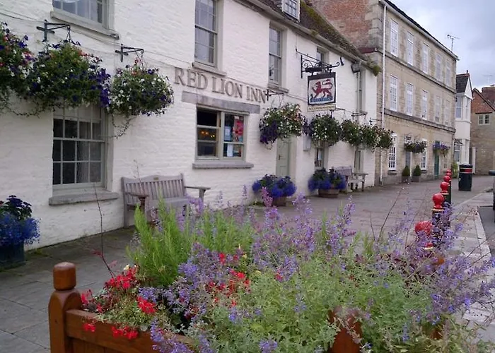 The Red Lion Hotel Cricklade